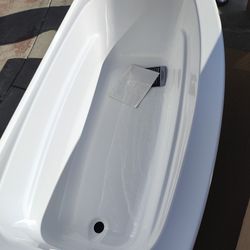Delta Bathtub 🛁