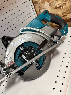 Makita new 71/4” circular saw 40v XGT brushless - tool only