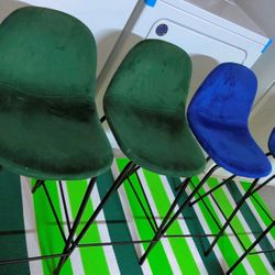 4 Modern Bar Stools 