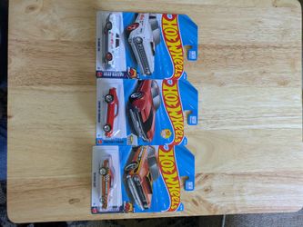 3 Hot Wheels cars