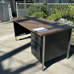 Free table