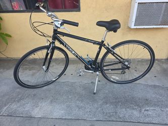 Trek Allant Alunium Bike 21 Speed, Road 700, Frame Médium and Exellent Condition