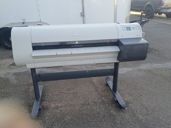 Two commercial printers saling one or both... willing to sale for a reasonable off need gone asap..