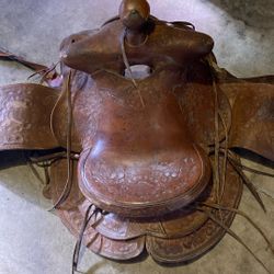 Horse saddle