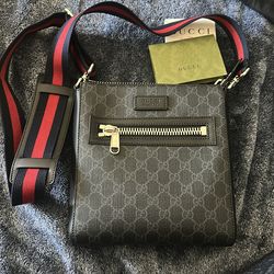 Men’s Gucci bag