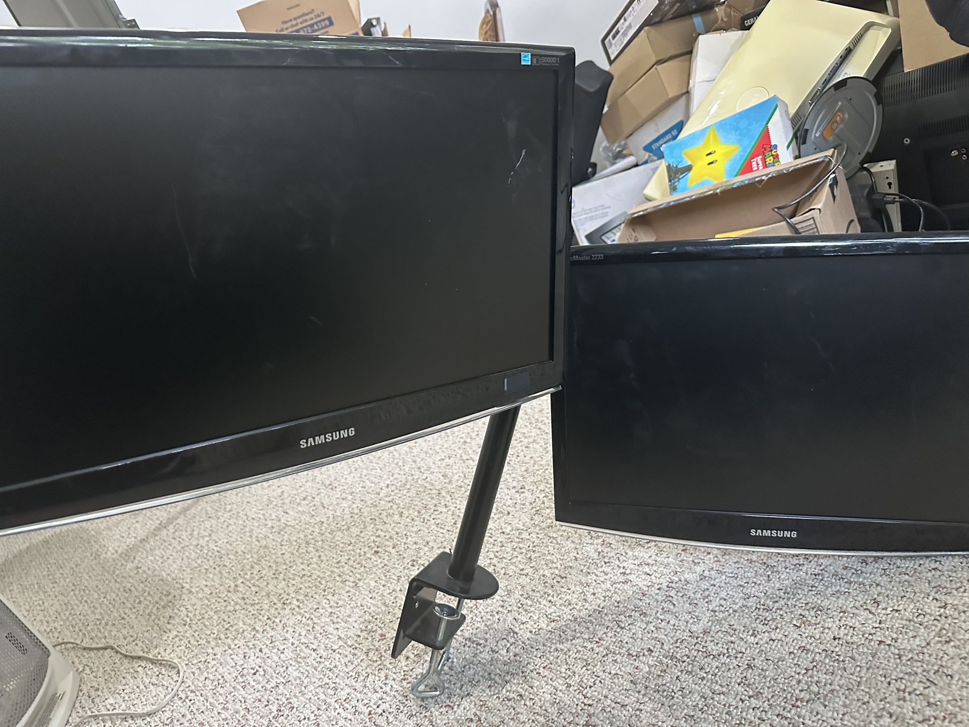 Double Samsung monitors