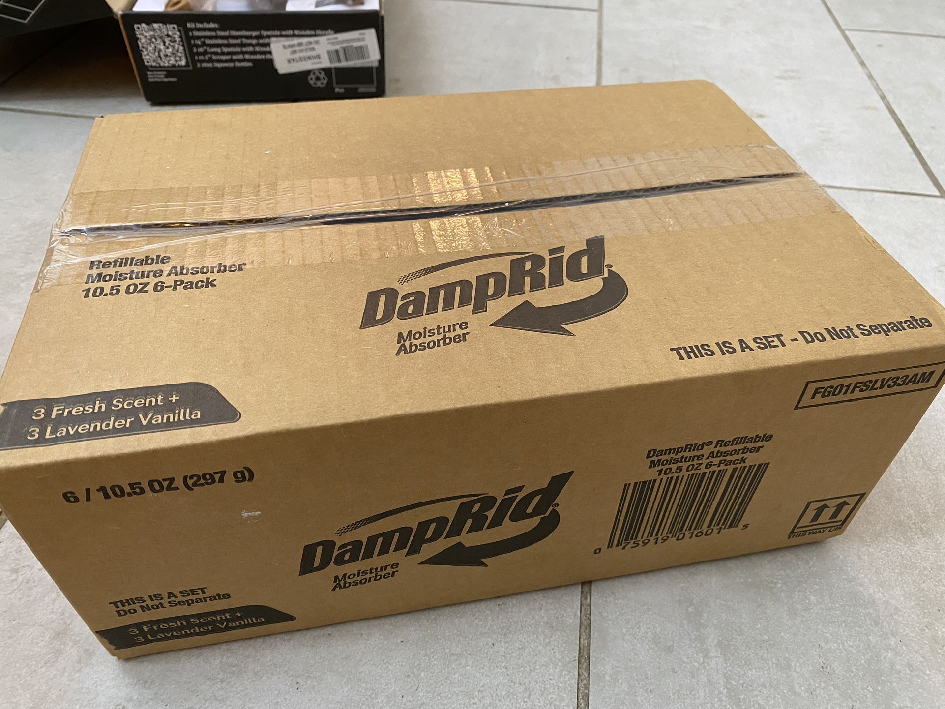 DampRid moisture Absorber