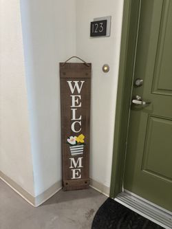 DECORACIÓN DE ENTRADA DE DOS VISTAS EN UNA.