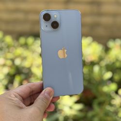 IPhone 14 128 GB Great Condition , !!   Unlocked Use Any Carrier!!.  Hablo Espanol.  