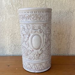 Decorative Ceramic Vase / Jarrón Decorativo de Cerámica