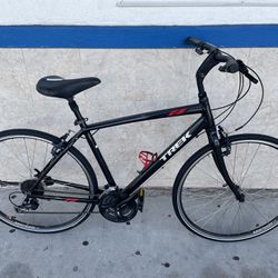 Trek Verve 3 20” Hybrid Bicycle 21 Speed