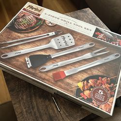 PARINI stainless Steel Grill Set. Read Description 
