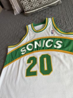 SONICS PAYTON HARDWOOD CLASSIC 1(contact info removed)  Size XL Best Offer Takes It Ok I Won’t Take 50