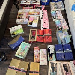 LOT OF VINTAGE BARBIES