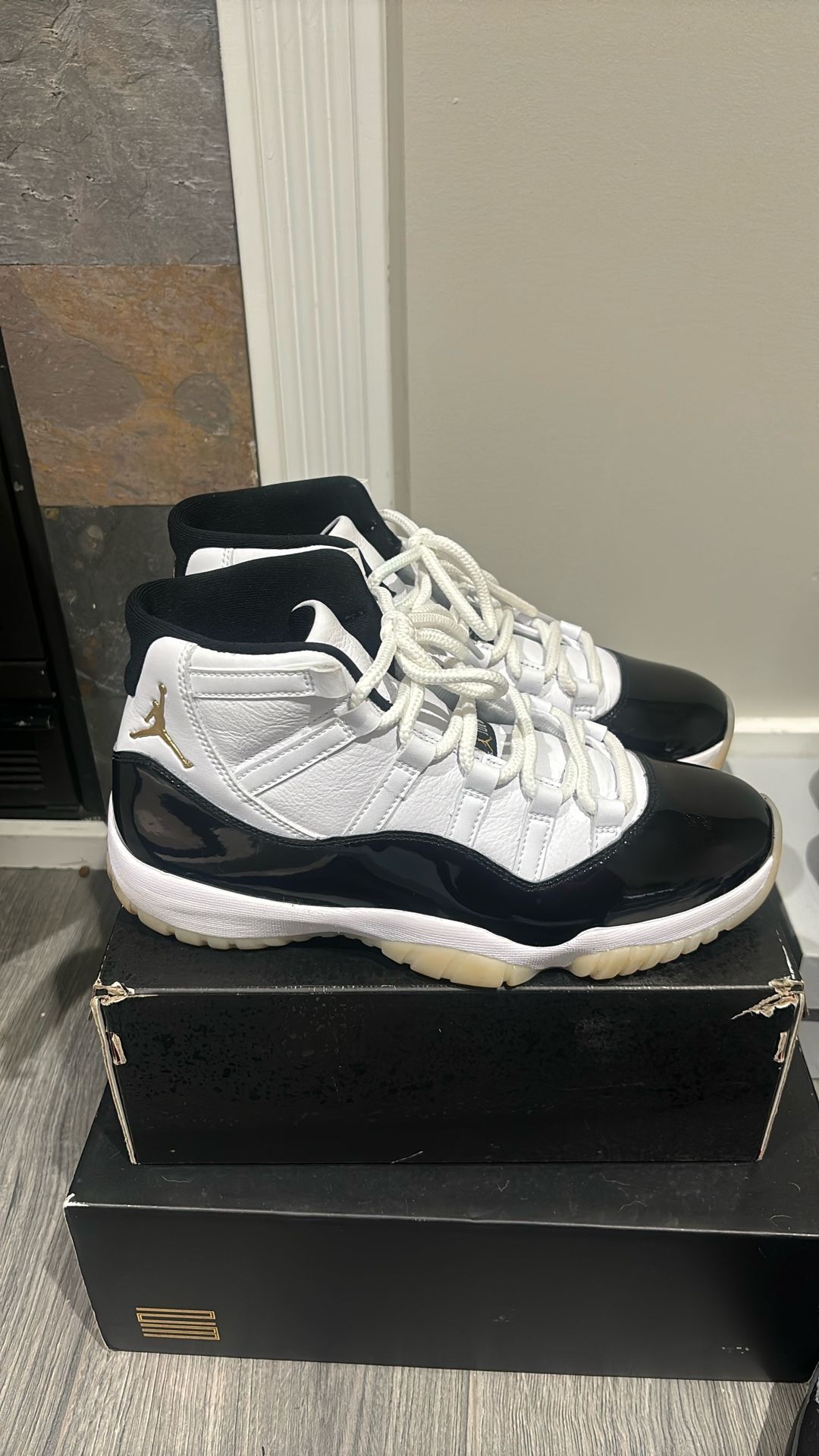 Jordan 11s 