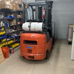 Toyota Forklift 