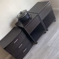 3 End Tables 1 Crockpot 