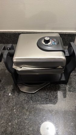 Waffle maker