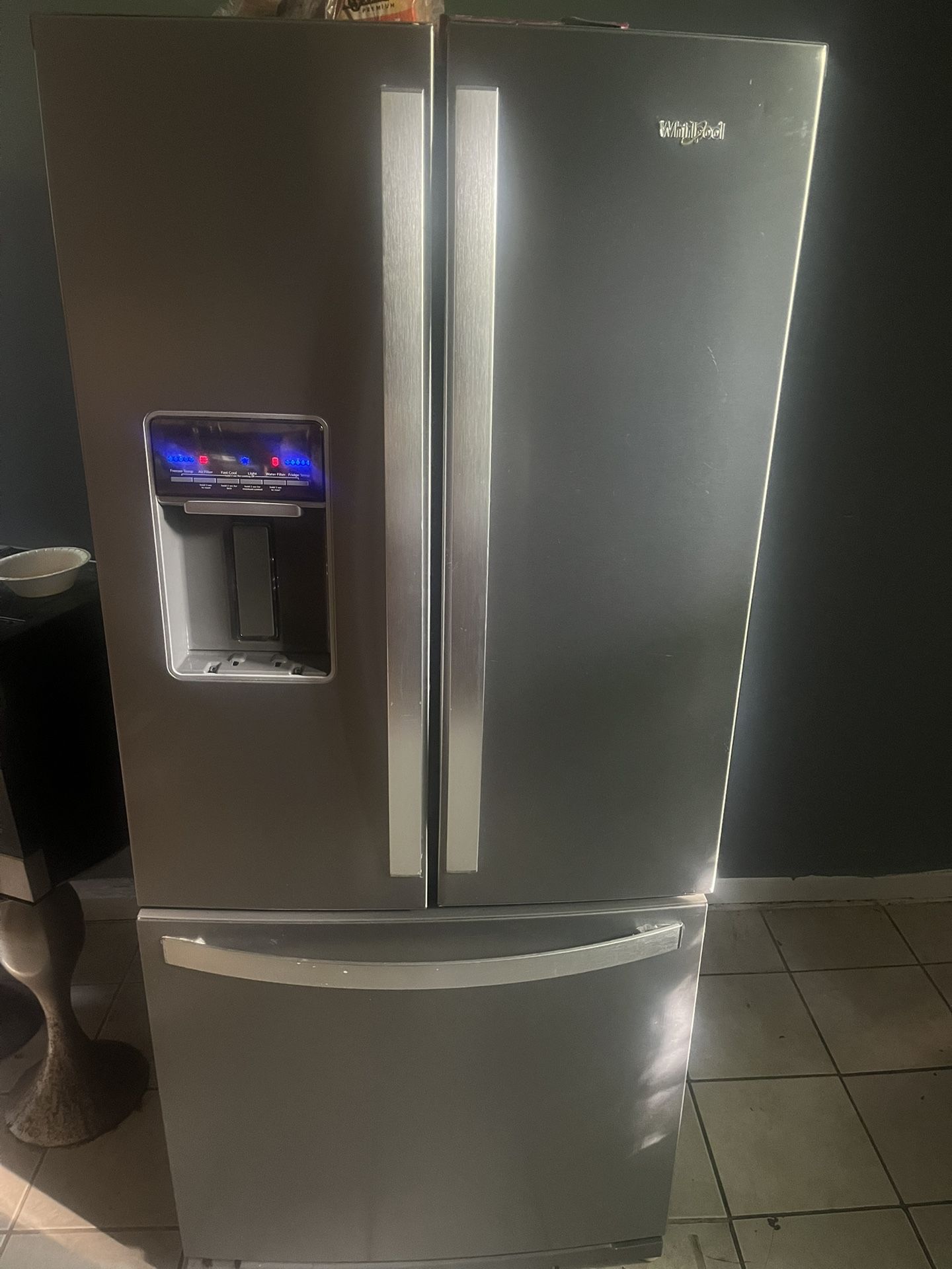 Refrigerator