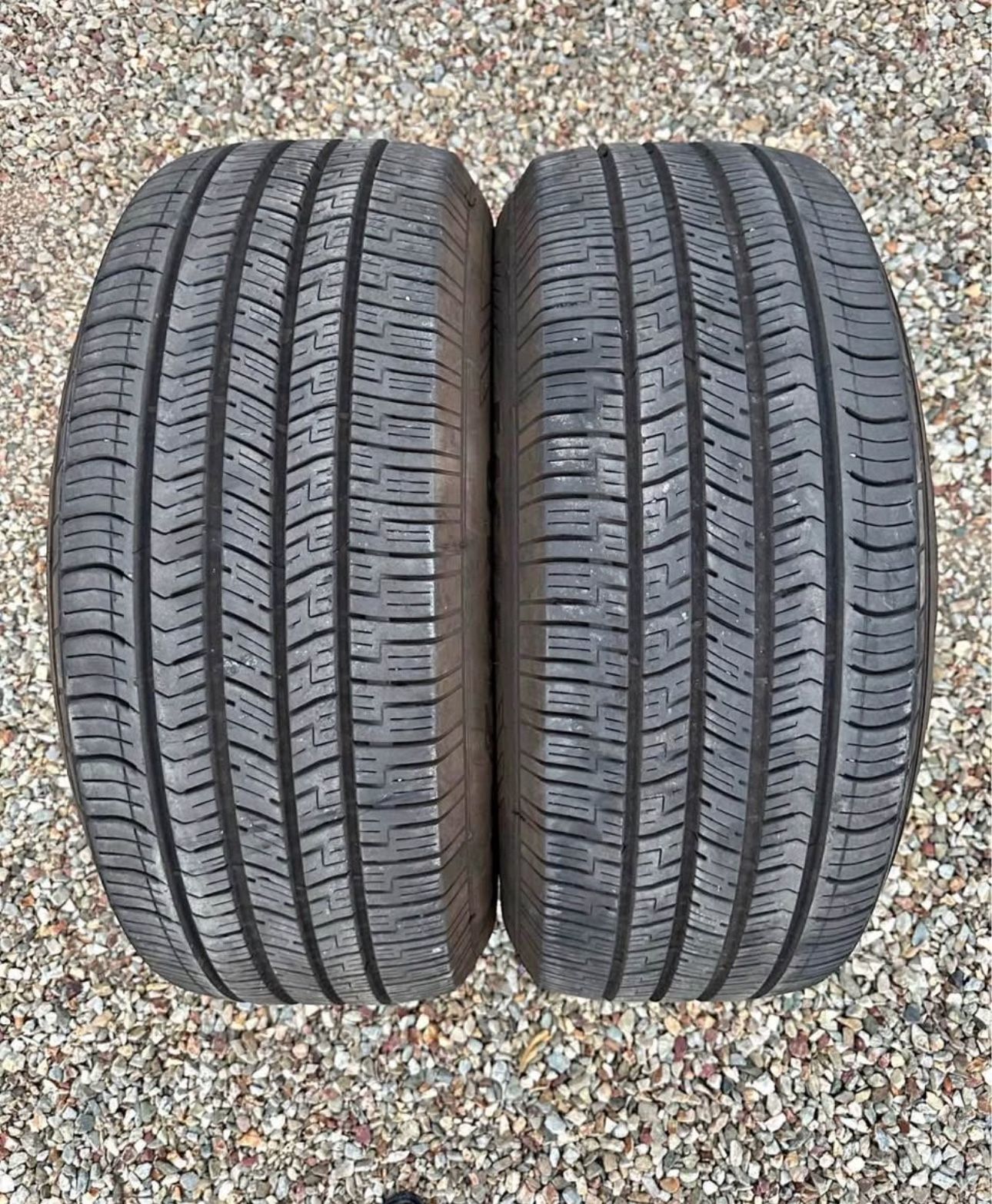 255/60R18 Goodyearr