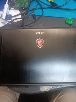 MSI GAMING GS63 Stealth 8RE Intel  i7