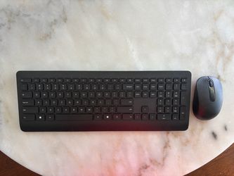 Microsoft Wireless Keyboard and Mouse Combo