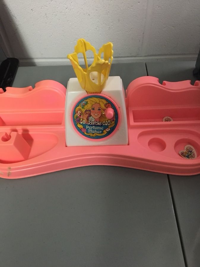 VINTAGE AUTHENTIC MATTEL BARBIE PERFUME MAKER TRAY ONLY, RARE, GOOD COND.