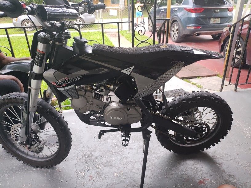 X Pro 125cc
