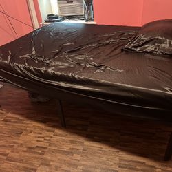 Bedframe with mattress