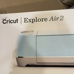 Cricut Explore Air 2 Blue Brand new