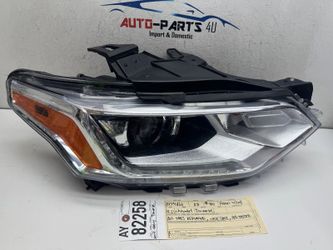 tabsreplaced 2018 - 2021 CHEVROLET TRAVERSE RIGHT XENON LED HEADLIGHT OEM AY82258