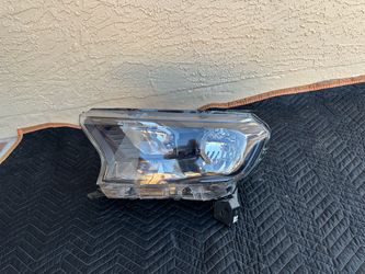 Ford Ranger Headlight OEM 2019-2023, OEM ORIGINAL Ford Ranger Headlamp, driver side, PERFECT CONDITION