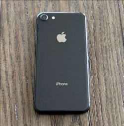 iPhone 8