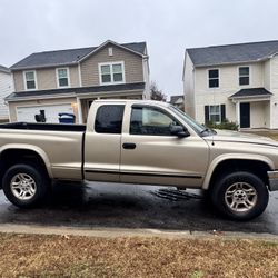 2003 Dodge Dakota