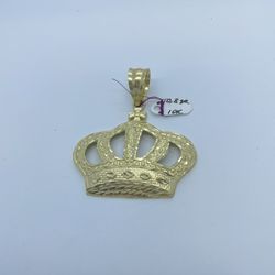 New Gold Crown Pendant 