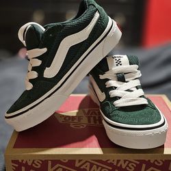 Brand new vans caldrone color green for small kids size 12.0