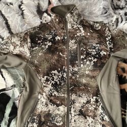 True timber strata zip up jacket 