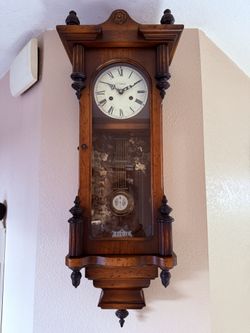 MOVING SALE: VINTAGE 1960’s PETER F. BOLLENBACH COMPANY SOLID WOOD CHIME WALL CLOCK
