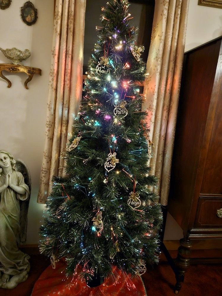 Fiber Optic Christmas Tree