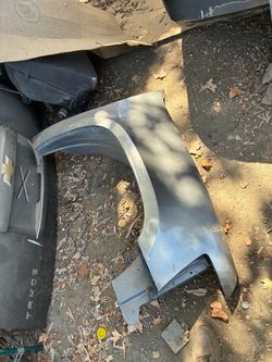 2007 Tahoe passenger side fender clean