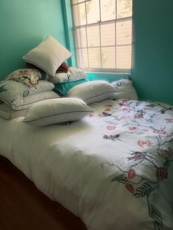 Queen Bed