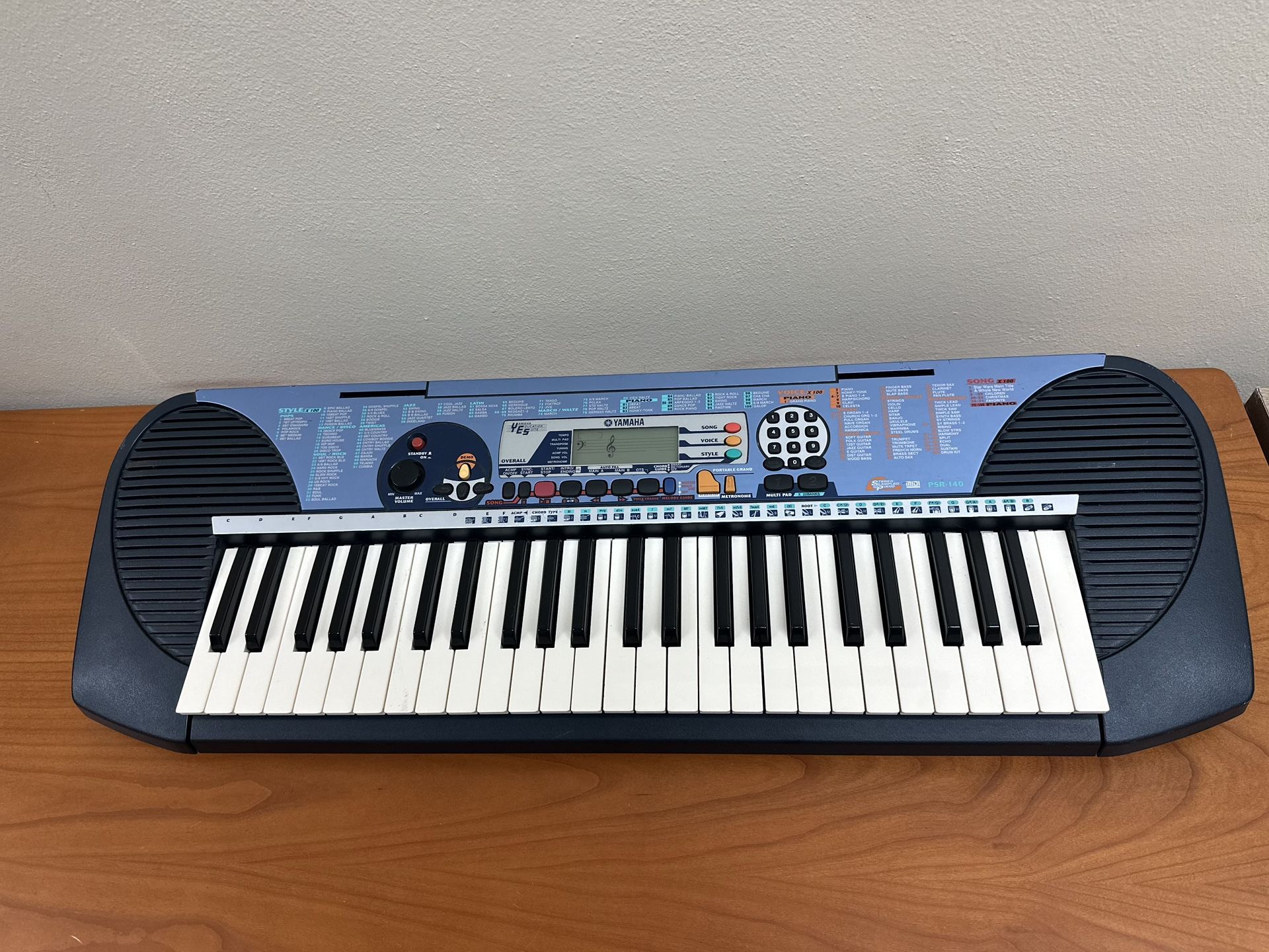 YAMAHA PIANO PSR-140 Education Suite
