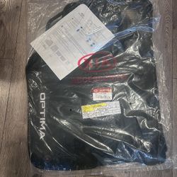 Kia Optima Floor Mats (2017)