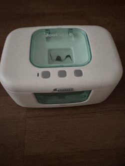 Baby wipe warmer