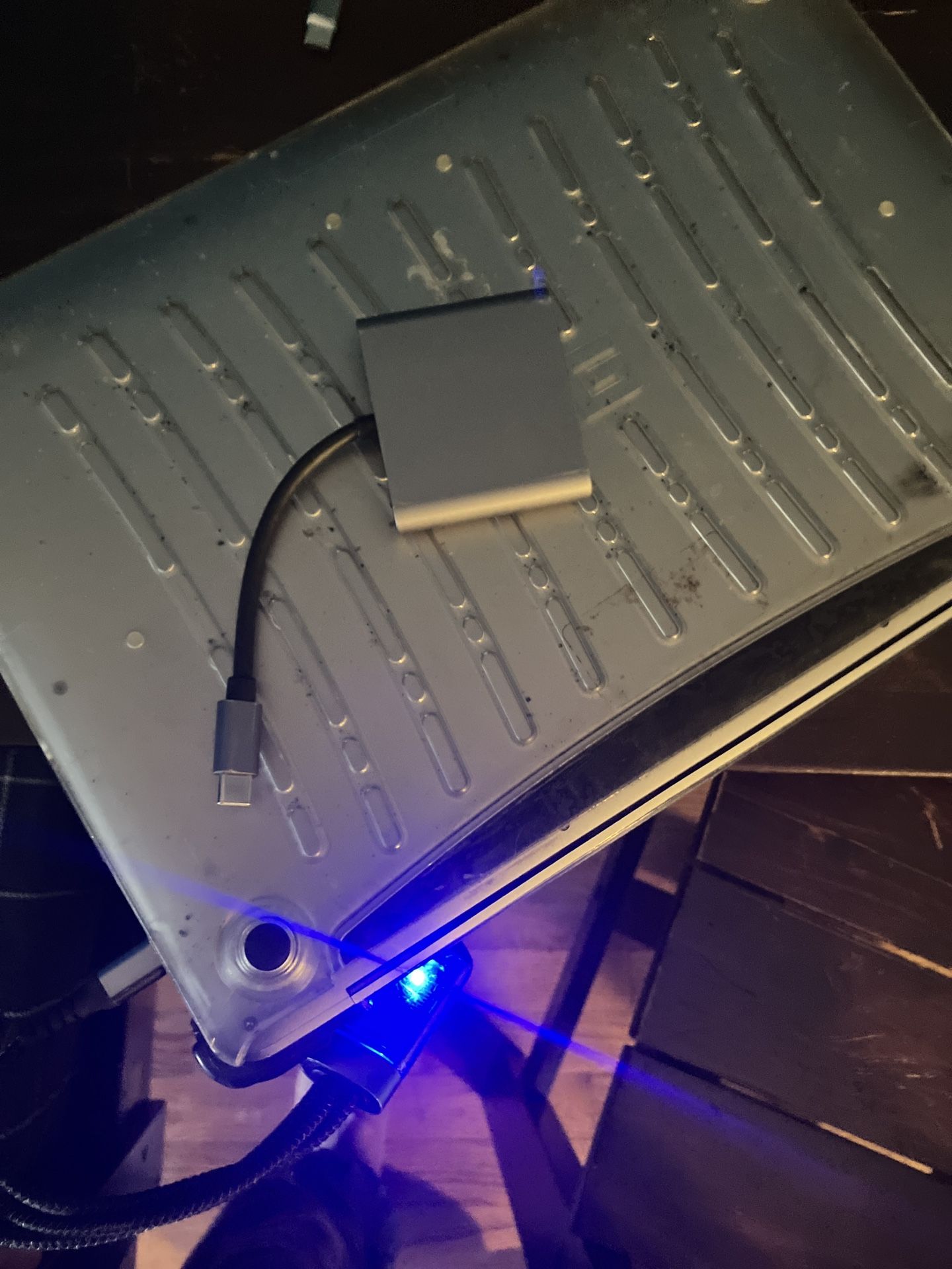 Macbook Air M1 2020 with usb c to hmdi adapter