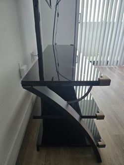 tv monitor stand with shelves