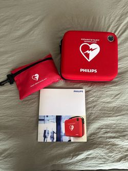 Philips HeartStart AED Defibrillator with Accessories