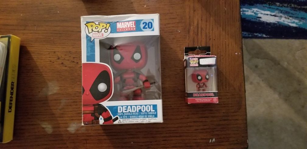 Funko POP  Marvel Collectibles (2) Deadpool , (1) Flash Bobble Head Figures