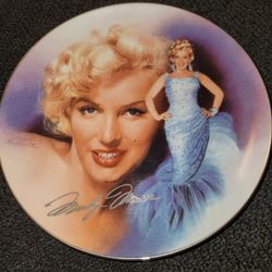 Marilyn Monroe "Dazzling Dreamgirl" Bradford Exchange 8" Collector Plate