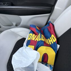 Nike Barcelona 05-06’ Ronaldinho reissue Sz XL